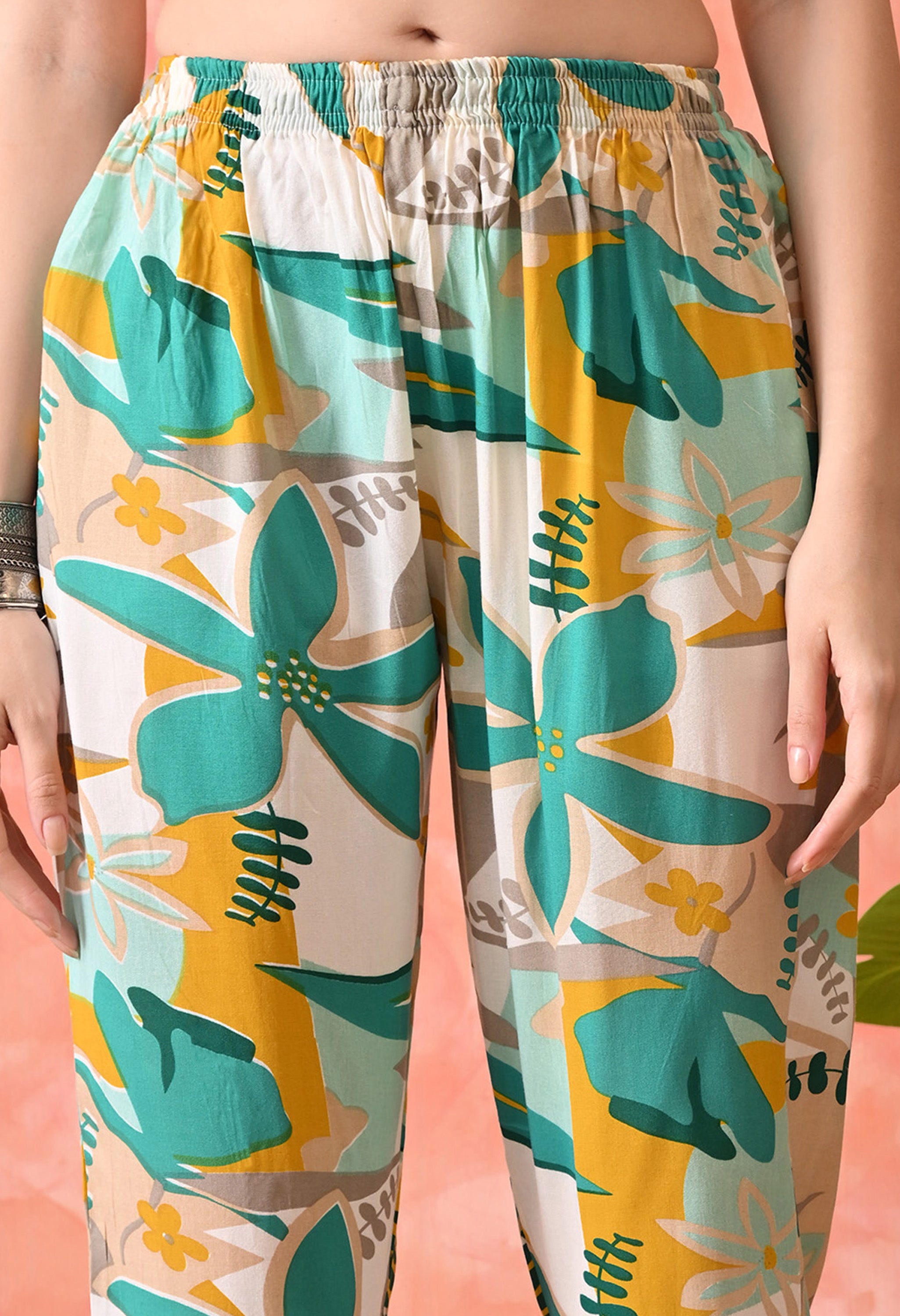 Women’s  Floral Printed Rama Kurta Set with Pants and Dupatta – 3-Piece Ethnic Wear Suit